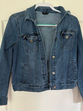 Ana A New Approach Denim Jacket Women’s Small Light Wash Stretch